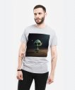 Чоловіча футболка Маленький іншопланетянин із фоном
