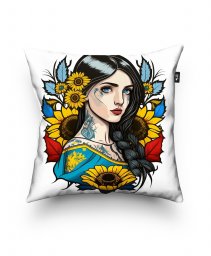 Подушка квадратна Чарівна Українська дівчина з квітами