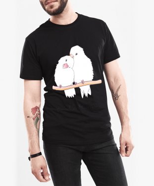 Чоловіча футболка a pair of parrots in love.