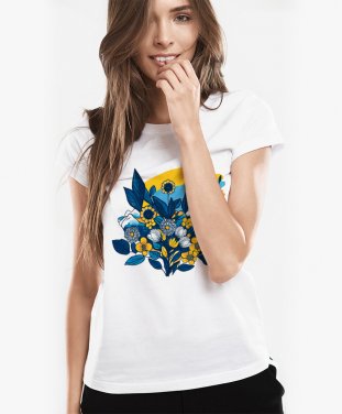 Жіноча футболка  "Українські барви в квітах"
