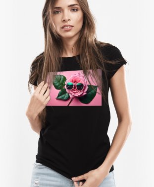 Жіноча футболка Рожева Троянда в сонцезахисних окулярах