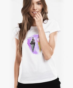 Жіноча футболка Мороженое-рожок на фиолетовом фоне