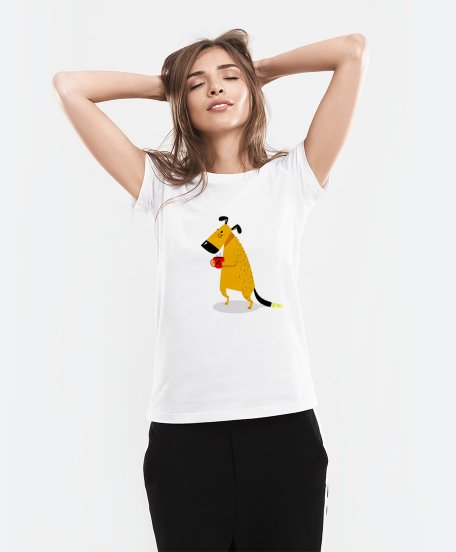 Жіноча футболка Сонный пёс с чашкой кофе