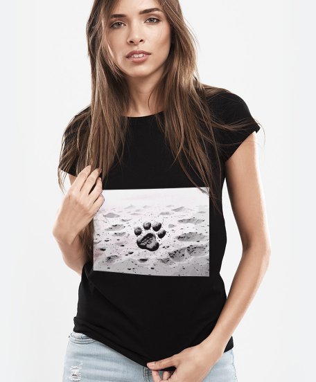 Жіноча футболка Перші на Місяці