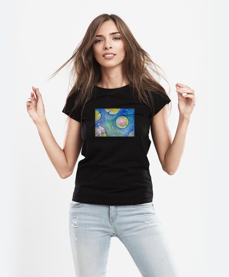 Жіноча футболка Пухнастик та чарівне озеро