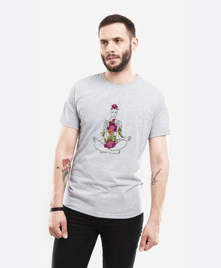 Чоловіча футболка йогіня в квітах