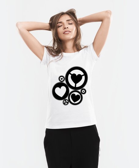 Жіноча футболка Шестерні із сердечками