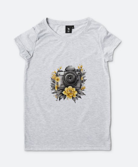 Жіноча футболка Фотоапарат у квітах