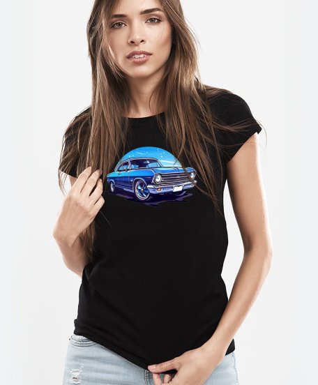 Жіноча футболка Старий потужний автомобіль